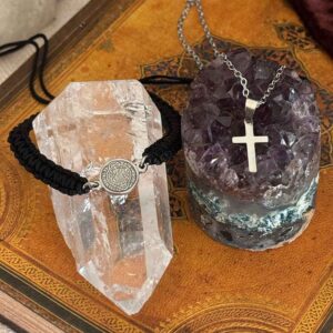 Pulsera de San Benito y Colgante de Cruz Cristiana
